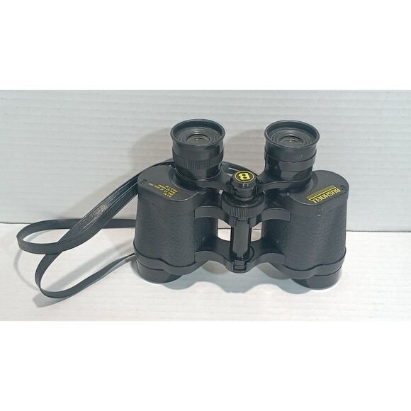 Bushnell 8x30 Binoculars 393 FT at 10000 Yds - Picture 5 of 8